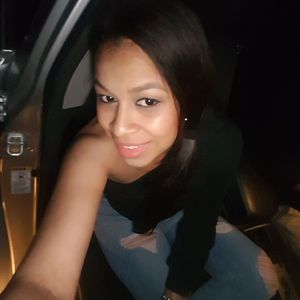 Meet your Posher, Roxana